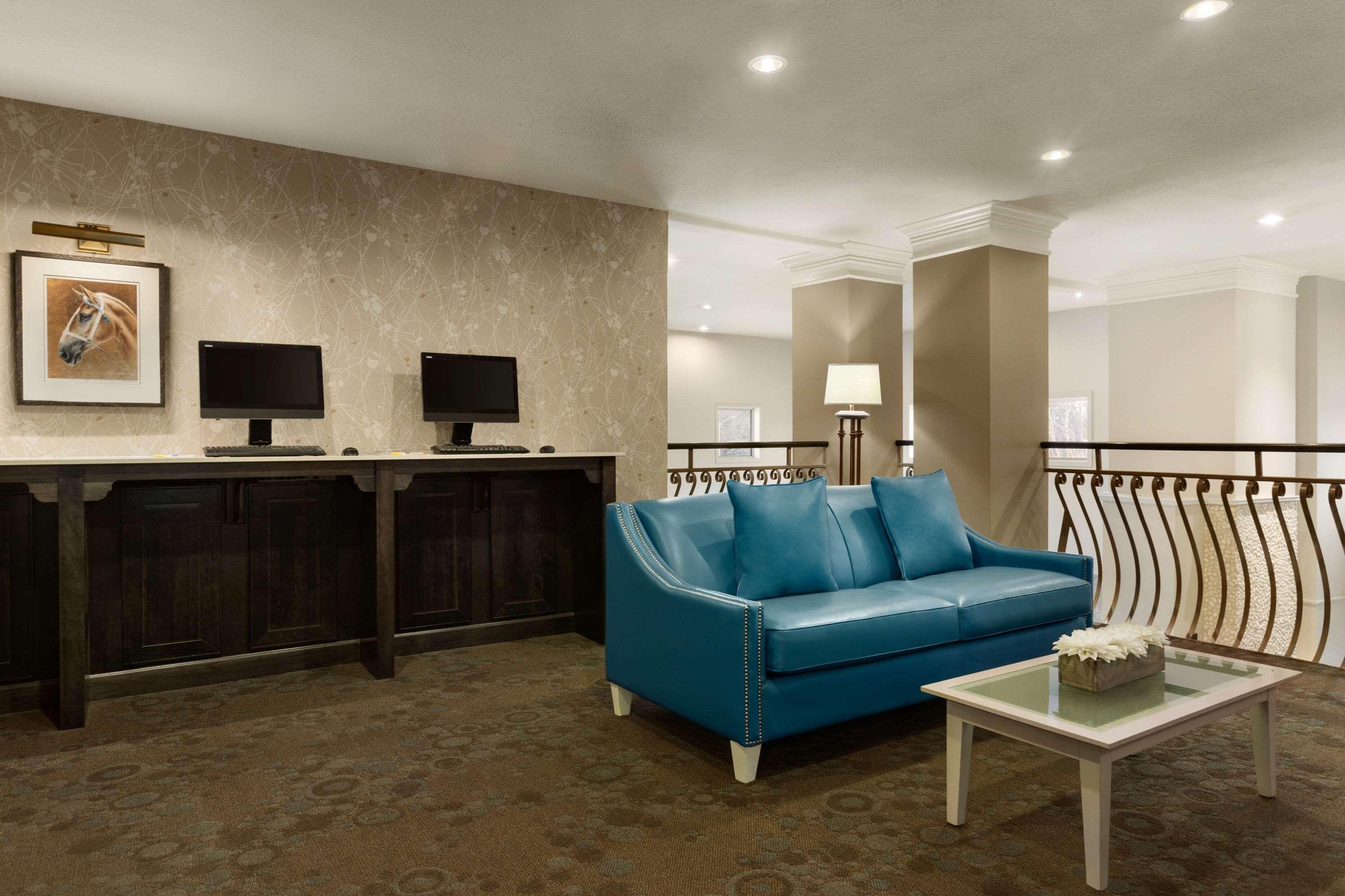 Days Inn & Suites By Wyndham Brandon Esterno foto